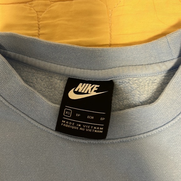NIKE Sweatshirt - Picture 3 of 6